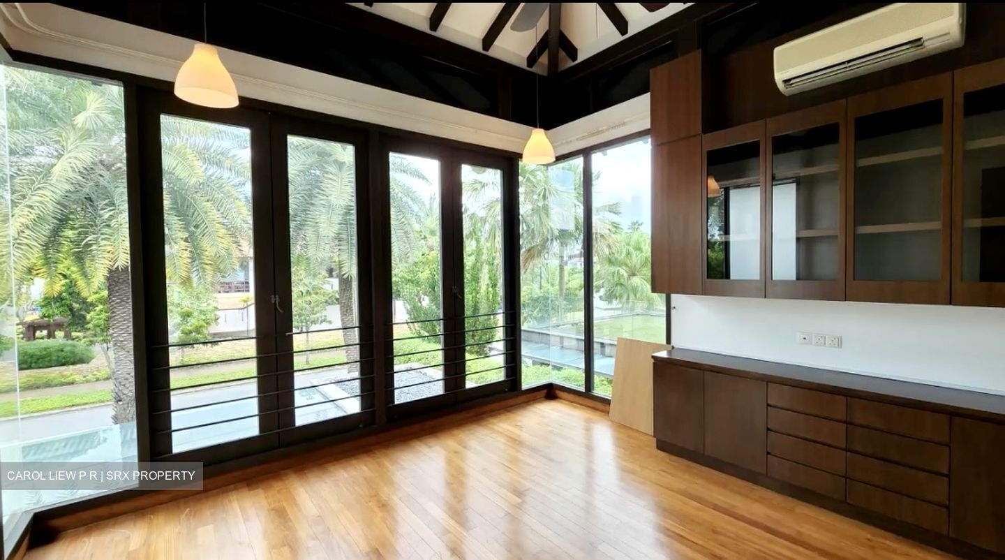 Ocean Drive (D4), Detached #389053021